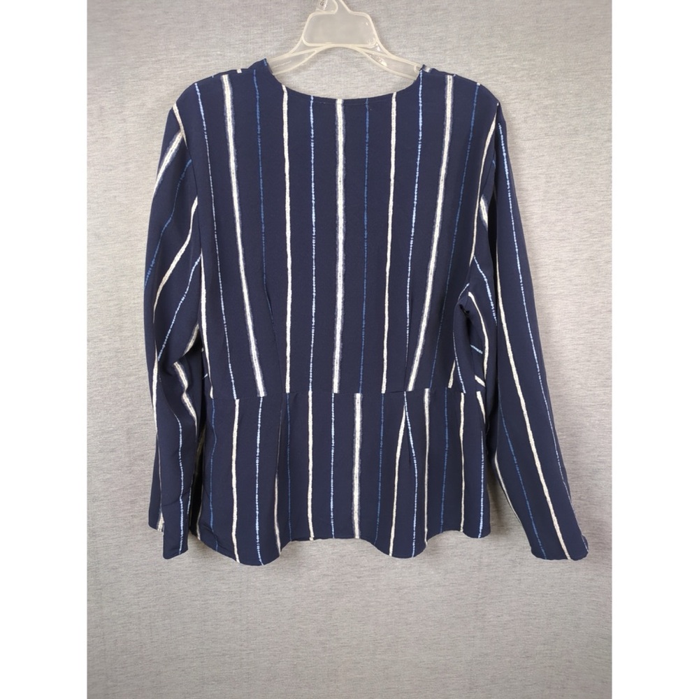 👯♀️Host Pick⚡️ H by Halston Pleated Surplice Top- Navy Shibori - Picture 6 of 9